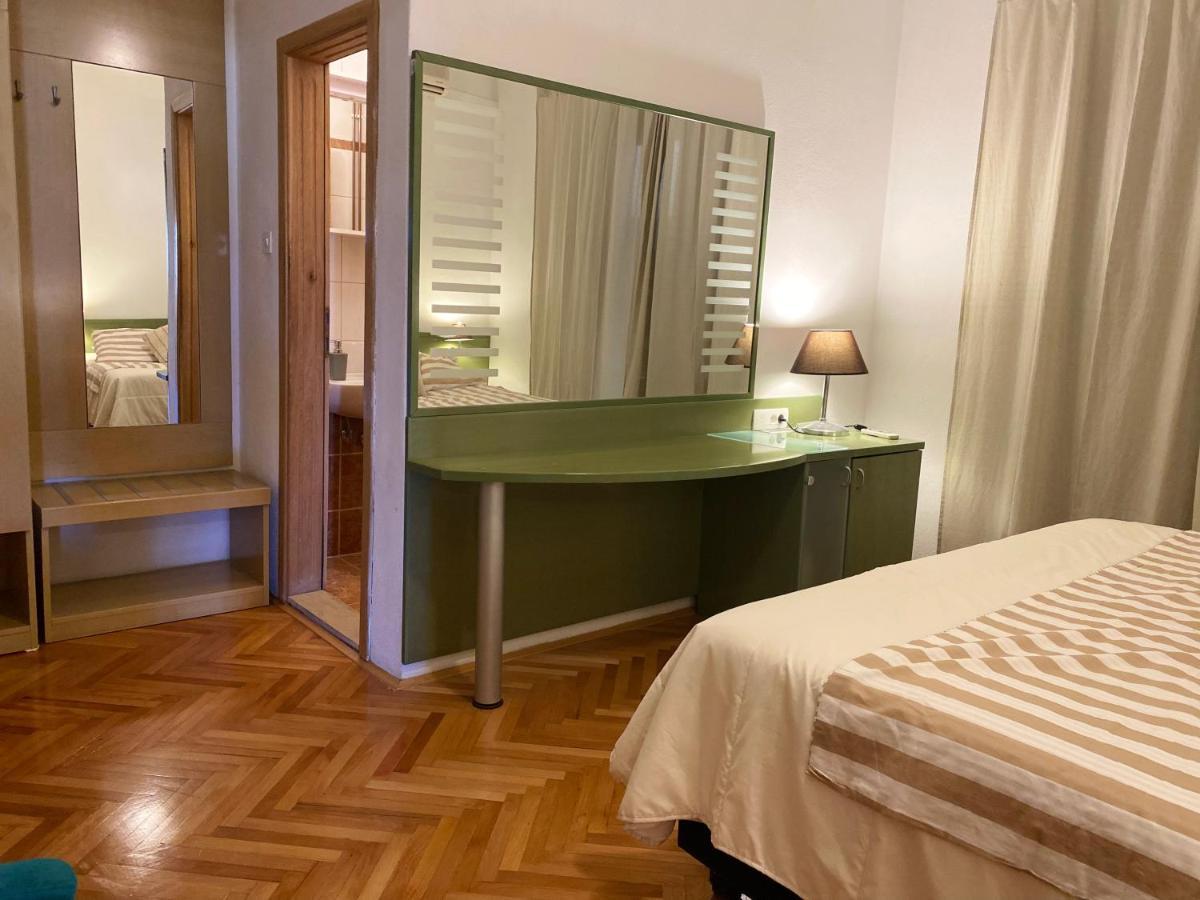 Rooms Josip Makarska Esterno foto